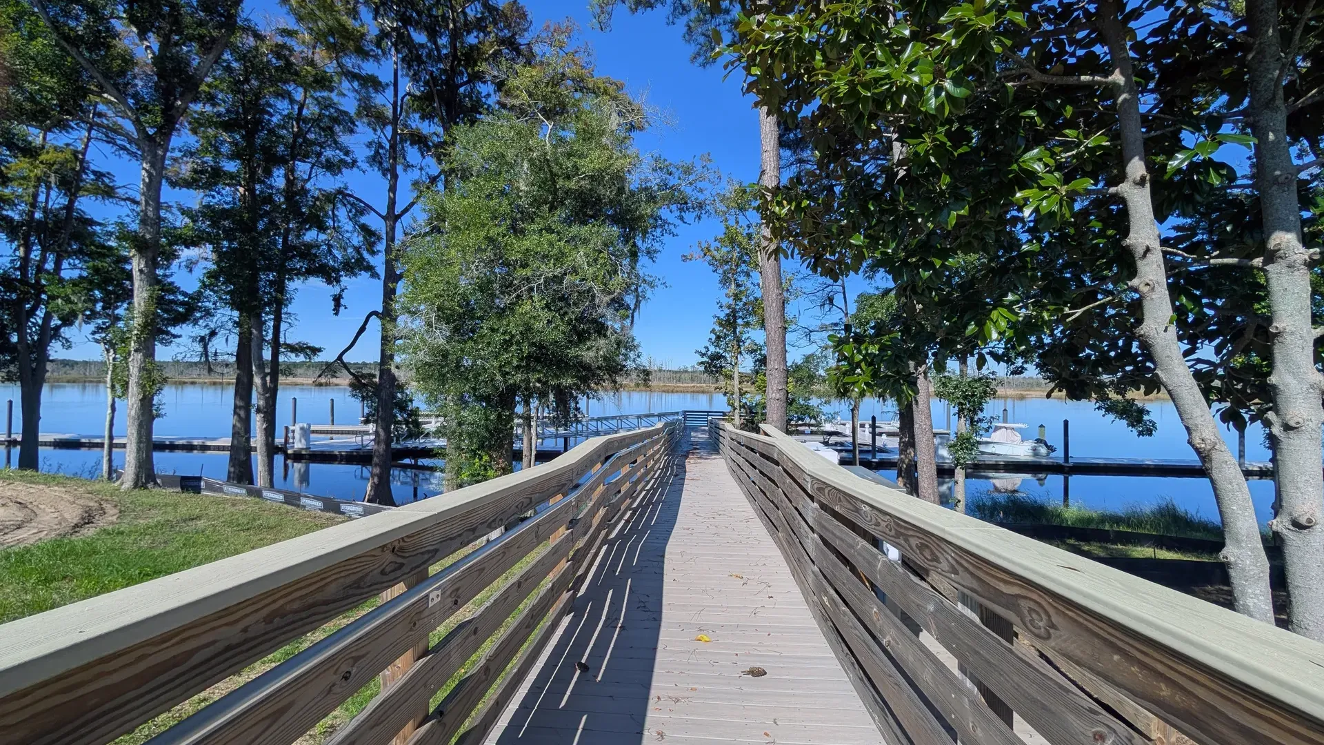 Sunset Reach boardwalk in Castle Hayne